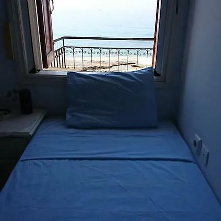 Vakantiehuis Eva's Seafront House